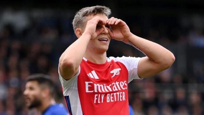 Trossard transfer ateşini yaktı! Beşiktaş taraftarını heyecanlandıracak hareket Sosyal medya çalkalandı 4 trossard transfer atesini yakti besiktas taraftarini heyecanlandiracak hareket sosyal medya calkalandi 2 fWJkZbaC