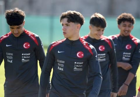 U17 Millî Takımımız, A Ligi 2. Tur Hazırlıklarına Sakarya'da Başladı 13 u17 mill takimimiz a ligi 2 tur hazirliklarina sakaryada basladi 11 DK2QfCnR