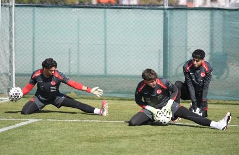 U17 Millî Takımımız, A Ligi 2. Tur Hazırlıklarına Sakarya'da Başladı 24 u17 mill takimimiz a ligi 2 tur hazirliklarina sakaryada basladi 22 Yf6jNnvh