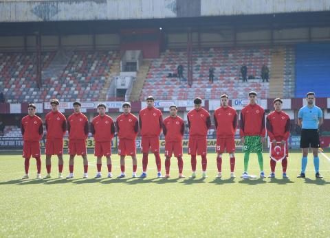 U17 Millî Takımımız, İspanya ile 0-0 Berabere Kaldı 3 u17 mill takimimiz ispanya ile 0 0 berabere kaldi 1