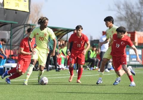 U17 Millî Takımımız, İspanya ile 0-0 Berabere Kaldı 9 u17 mill takimimiz ispanya ile 0 0 berabere kaldi 7 SALpBOUP