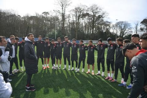 U17 Millî Takımımız, Kuzey İrlanda'da İlk Antrenmanını Gerçekleştirdi 7 u17 mill takimimiz kuzey irlandada ilk antrenmanini gerceklestirdi 5