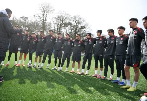 U17 Millî Takımımız, Kuzey İrlanda'da İlk Antrenmanını Gerçekleştirdi 10 u17 mill takimimiz kuzey irlandada ilk antrenmanini gerceklestirdi 8 UtOKTRbD