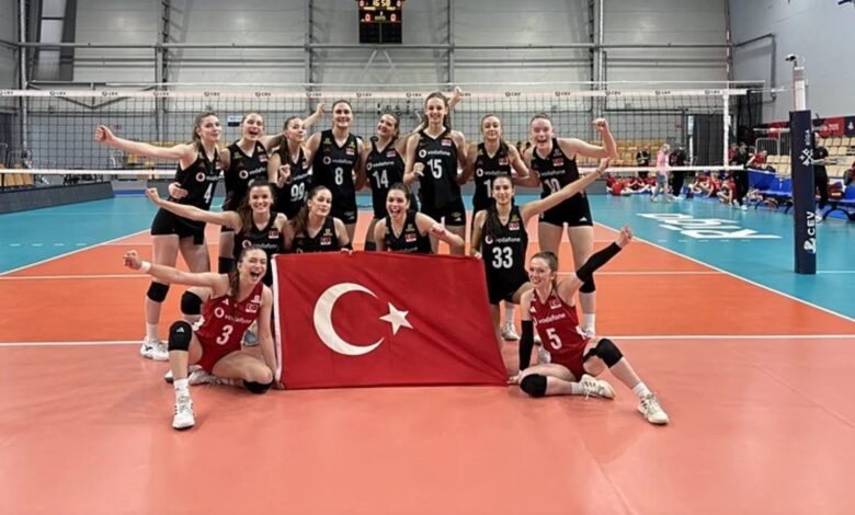 U18 Takımı finalde 7 u18 takimi finalde JMkdsUvs
