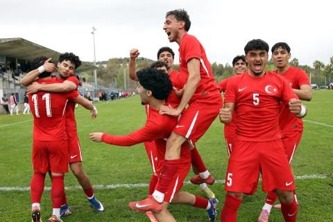 U19 Millî Takımımız, Elit Tur İkinci Maçında Macaristan'ı 3-2 Mağlup Etti 3 u19 mill takimimiz elit tur ikinci macinda macaristani 3 2 maglup etti 1 XHGy7K1y