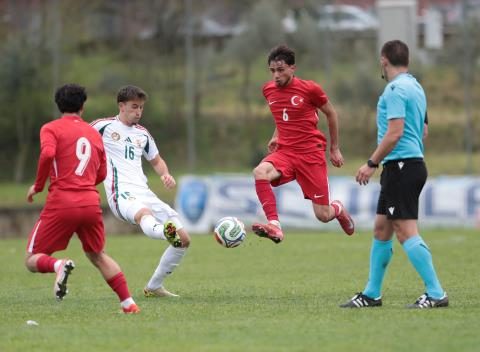 U19 Millî Takımımız, Elit Tur İkinci Maçında Macaristan'ı 3-2 Mağlup Etti 29 u19 mill takimimiz elit tur ikinci macinda macaristani 3 2 maglup etti 27 mPT7haDz