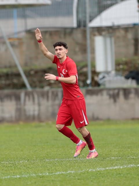 U19 Millî Takımımız, Elit Tur İkinci Maçında Macaristan'ı 3-2 Mağlup Etti 35 u19 mill takimimiz elit tur ikinci macinda macaristani 3 2 maglup etti 33