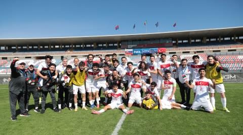 U19 Millî Takımımız, Elit Tur İlk Maçında Slovakya'yı 1-0 Mağlup Etti 2 u19 mill takimimiz elit tur ilk macinda slovakyayi 1 0 maglup etti 0 A3SM6N3i