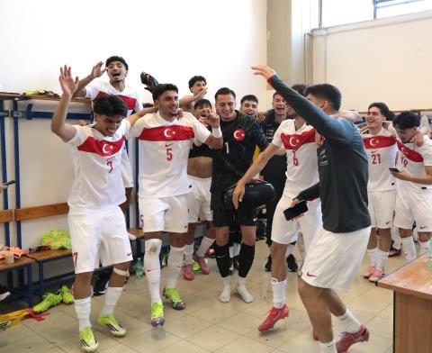 U19 Millî Takımımız, Elit Tur İlk Maçında Slovakya'yı 1-0 Mağlup Etti 27 u19 mill takimimiz elit tur ilk macinda slovakyayi 1 0 maglup etti 25 eZZSWy24