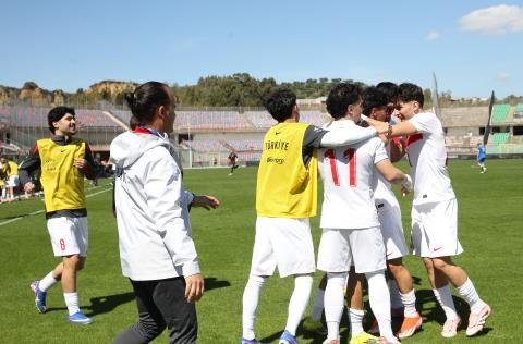 U19 Millî Takımımız, Elit Tur İlk Maçında Slovakya'yı 1-0 Mağlup Etti 5 u19 mill takimimiz elit tur ilk macinda slovakyayi 1 0 maglup etti 3 Bu253Fhv