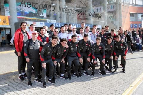 U19 Millî Takımımız, İtalya'da İlk Antrenmanını Gerçekleştirdi 3 u19 mill takimimiz italyada ilk antrenmanini gerceklestirdi 1 aFTpFiXw
