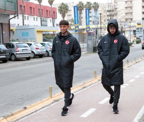 U19 Millî Takımımız, İtalya'da İlk Antrenmanını Gerçekleştirdi 29 u19 mill takimimiz italyada ilk antrenmanini gerceklestirdi 27 GdgTHbMT