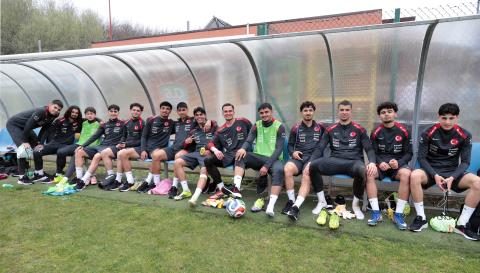 U19 Millî Takımımız, İtalya'da İlk Antrenmanını Gerçekleştirdi 5 u19 mill takimimiz italyada ilk antrenmanini gerceklestirdi 3 OmJEcSF8