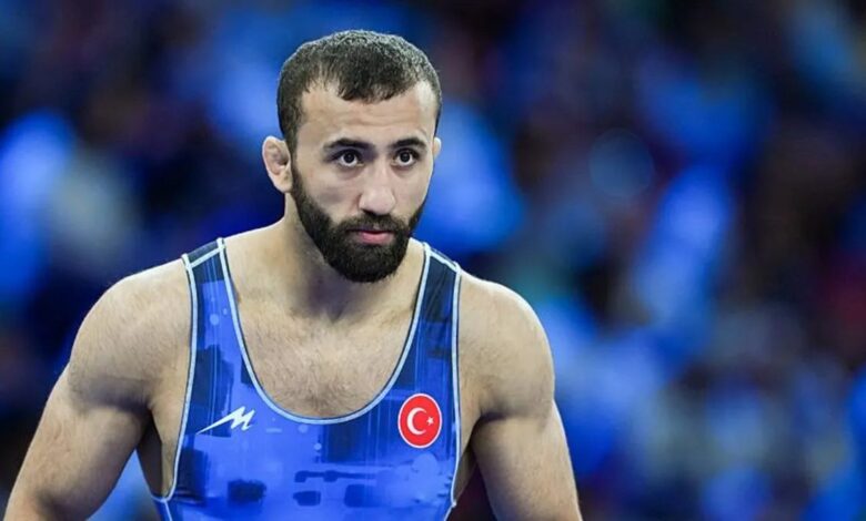 Ulusal güreşçiler Burhan Akbudak ve Evin Demirhan Yavuz'dan Paris Olimpiyatları'na veda! 1 ulusal guresciler burhan akbudak ve evin demirhan yavuzdan paris olimpiyatlarina veda QUlybeMq