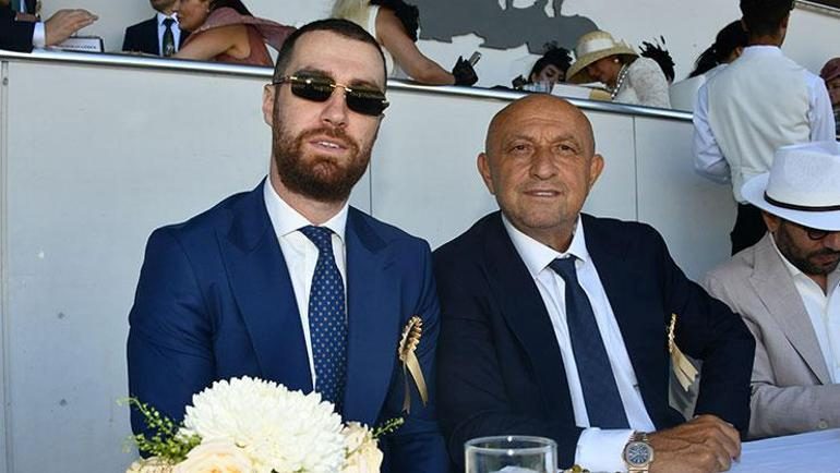Ünlüler, Hipodrom.com locasında 100'üncü Gazi Koşusu heyecanını yaşadı 8 unluler hipodromcom locasinda 100uncu gazi kosusu heyecanini yasadi 6 XdYXHw5V