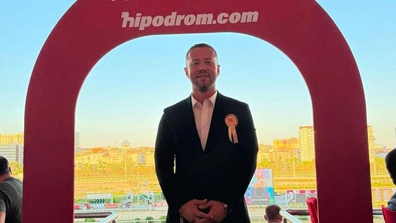 Ünlüler, Hipodrom.com locasında 100'üncü Gazi Koşusu heyecanını yaşadı 10 unluler hipodromcom locasinda 100uncu gazi kosusu heyecanini yasadi 8 mXBkcpbJ