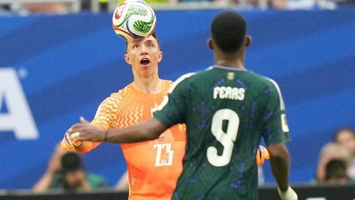 uruguay dunya kupasindan elendi ortalik karisti amac tahtasinda muslera federasyondan radikal kararlar 7 5kjali99
