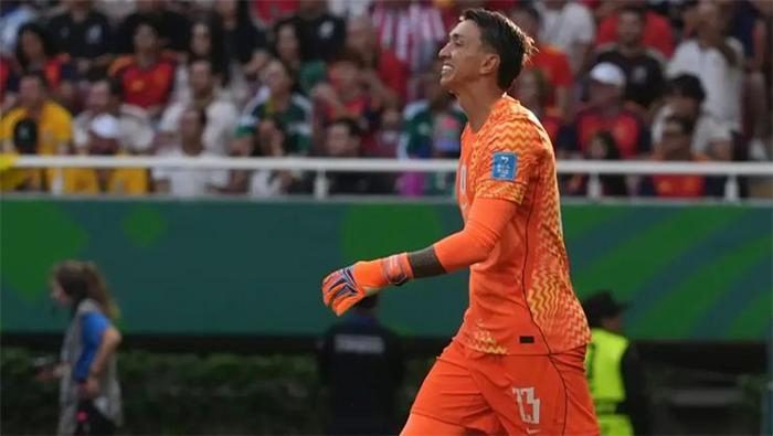 Ve bir çağ kapandı: Muslera'dan emeklilik kararı! Menajeri çıldırdı, Torreira savunmaya geçti 4 ve bir cag kapandi musleradan emeklilik karari menajeri cildirdi torreira savunmaya gecti 2