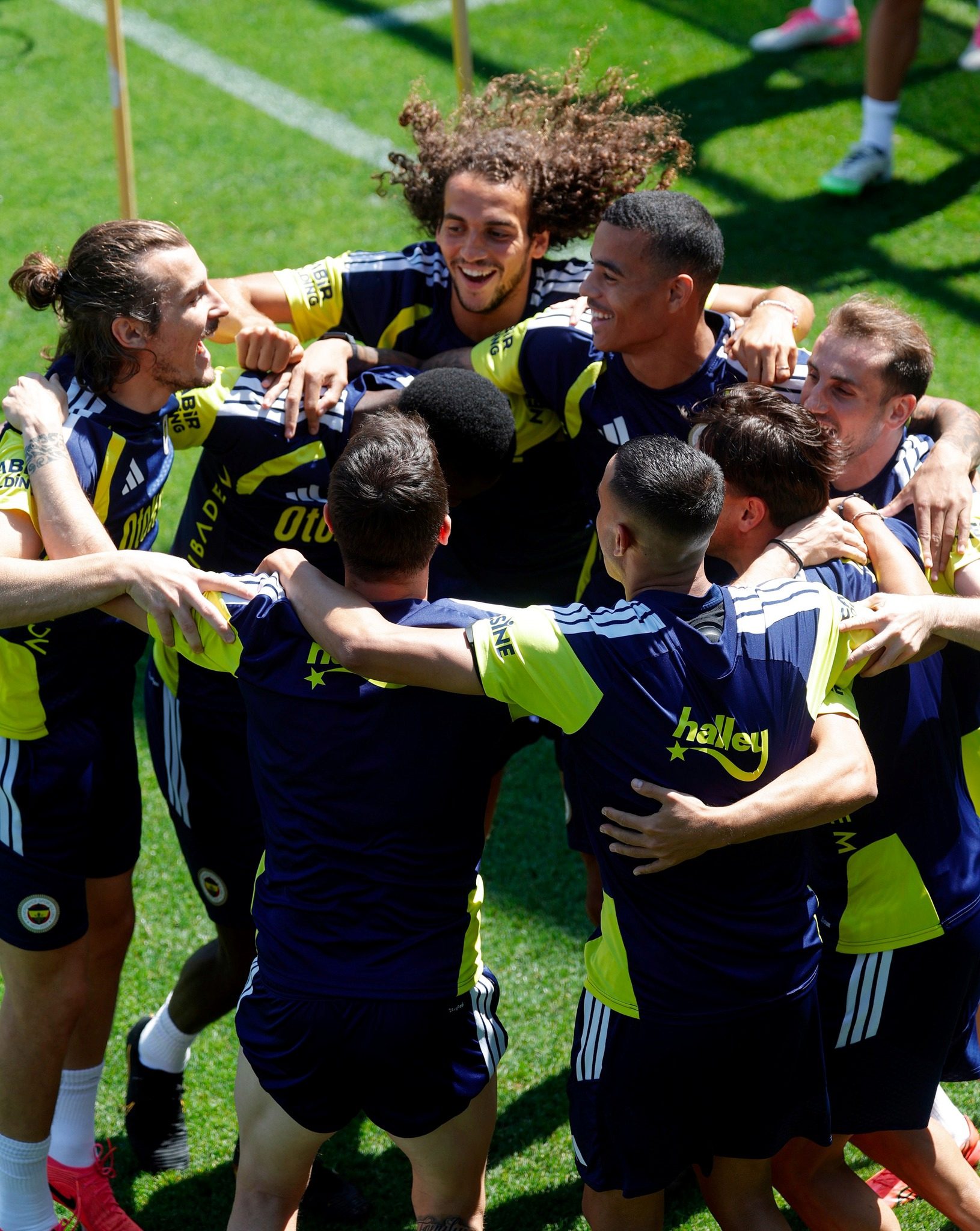 xabi alonsonun gozu fenerbahcenin yildizinda chelsea o ismi yakindan takip ediyor 1 GZFpkUDJ