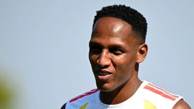 Yıldız stoperden Fenerbahçe'ye transfer cevabı! 2 katı maaş teklif edilmişti 19 yildiz stoperden fenerbahceye transfer cevabi 2 kati maas teklif edilmisti l3De9XHF