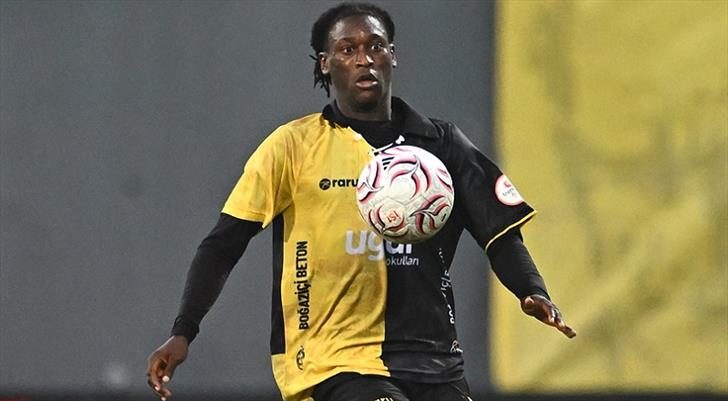 19 yaşındaki futbolcudan korkutan haber! Kalp krizi şüphesi... 1 19 yasindaki futbolcudan korkutan haber kalp krizi suphesi