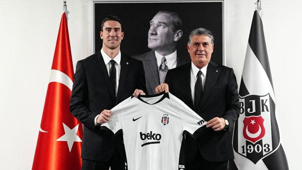 3 yıllık sözleşme! Beşiktaş Dusan Vlahovic'i resmen takımına kattı 1 3 yillik sozlesme besiktas dusan vlahovici resmen takimina katti KCNyZPOw