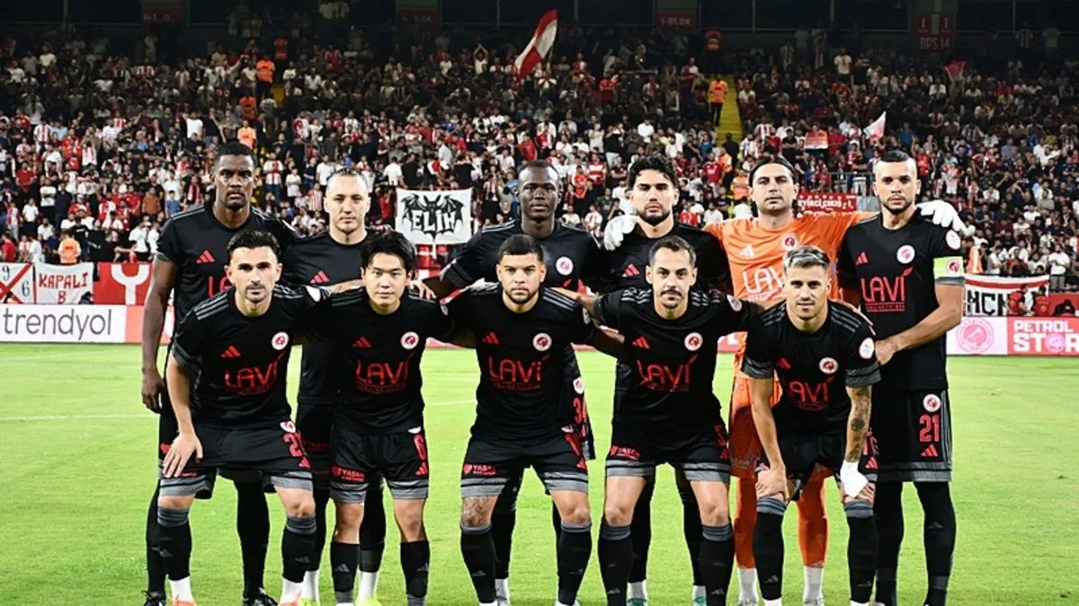 7 gollü maçta Mısırlı.com.tr Fatih Karagümrük'e karşı kazanan Batman Petrolspor! 1 7 gollu macta misirlicomtr fatih karagumruke karsi kazanan batman petrolspor fknTTXU1