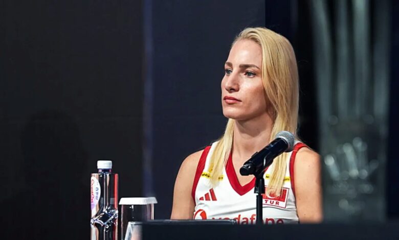 A Ulusal Bayan Voleybol Takımımız'da Gizem Örge'den dikkat çeken sözler! 1 a ulusal bayan voleybol takimimizda gizem orgeden dikkat ceken sozler mPITxhQF