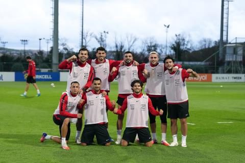 A Ulusal Ekip'te Fransa Mesaisi Sürüyor 5 a ulusal ekipte fransa mesaisi suruyor 3 VV5jdrsA
