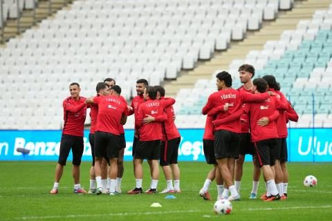 A Ulusal Grup, İtalya Maçının Hazırlıklarını Tamamladı 12 a ulusal grup italya macinin hazirliklarini tamamladi 10 4MDUMJF3