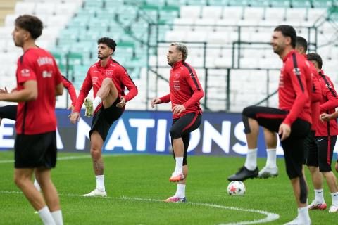 A Ulusal Grup, İtalya Maçının Hazırlıklarını Tamamladı 18 a ulusal grup italya macinin hazirliklarini tamamladi 16 JjEBmFDh