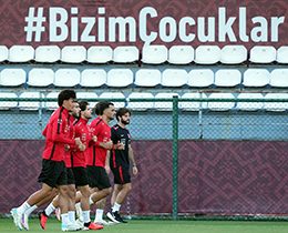 A Ulusal Kadromuz, Fransa Maçının Hazırlıklarına Başladı 1 a ulusal kadromuz fransa macinin hazirliklarina basladi