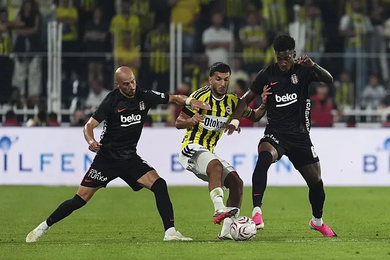 Ahmet Çakar Fenerbahçe-Beşiktaş derbisinin tartışmalı konumlarını kıymetlendirdi 7 ahmet cakar fenerbahce besiktas derbisinin tartismali konumlarini kiymetlendirdi 5 fSluyUc9
