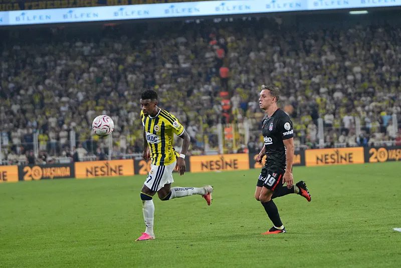 Ahmet Çakar Fenerbahçe-Beşiktaş derbisinin tartışmalı konumlarını kıymetlendirdi 8 ahmet cakar fenerbahce besiktas derbisinin tartismali konumlarini kiymetlendirdi 6 rI2VzQJz