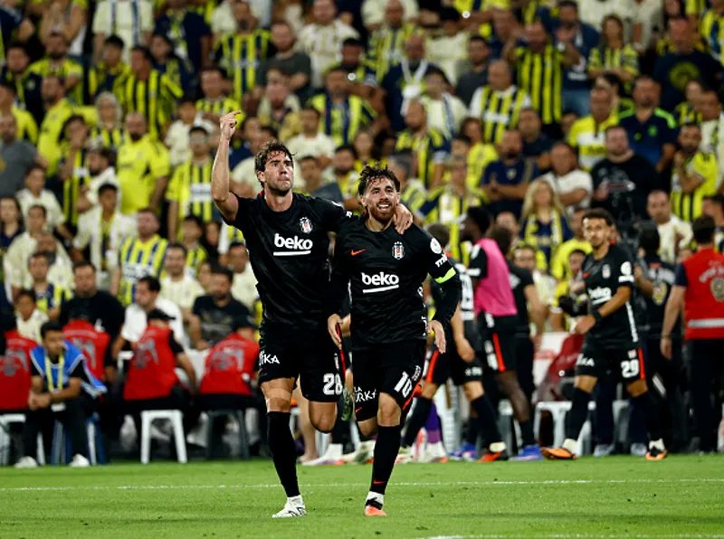 Ahmet Çakar Fenerbahçe-Beşiktaş derbisinin tartışmalı konumlarını kıymetlendirdi 9 ahmet cakar fenerbahce besiktas derbisinin tartismali konumlarini kiymetlendirdi 7