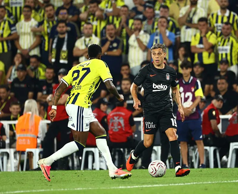 Ahmet Çakar Fenerbahçe-Beşiktaş derbisinin tartışmalı konumlarını kıymetlendirdi 11 ahmet cakar fenerbahce besiktas derbisinin tartismali konumlarini kiymetlendirdi 9 klviE94G
