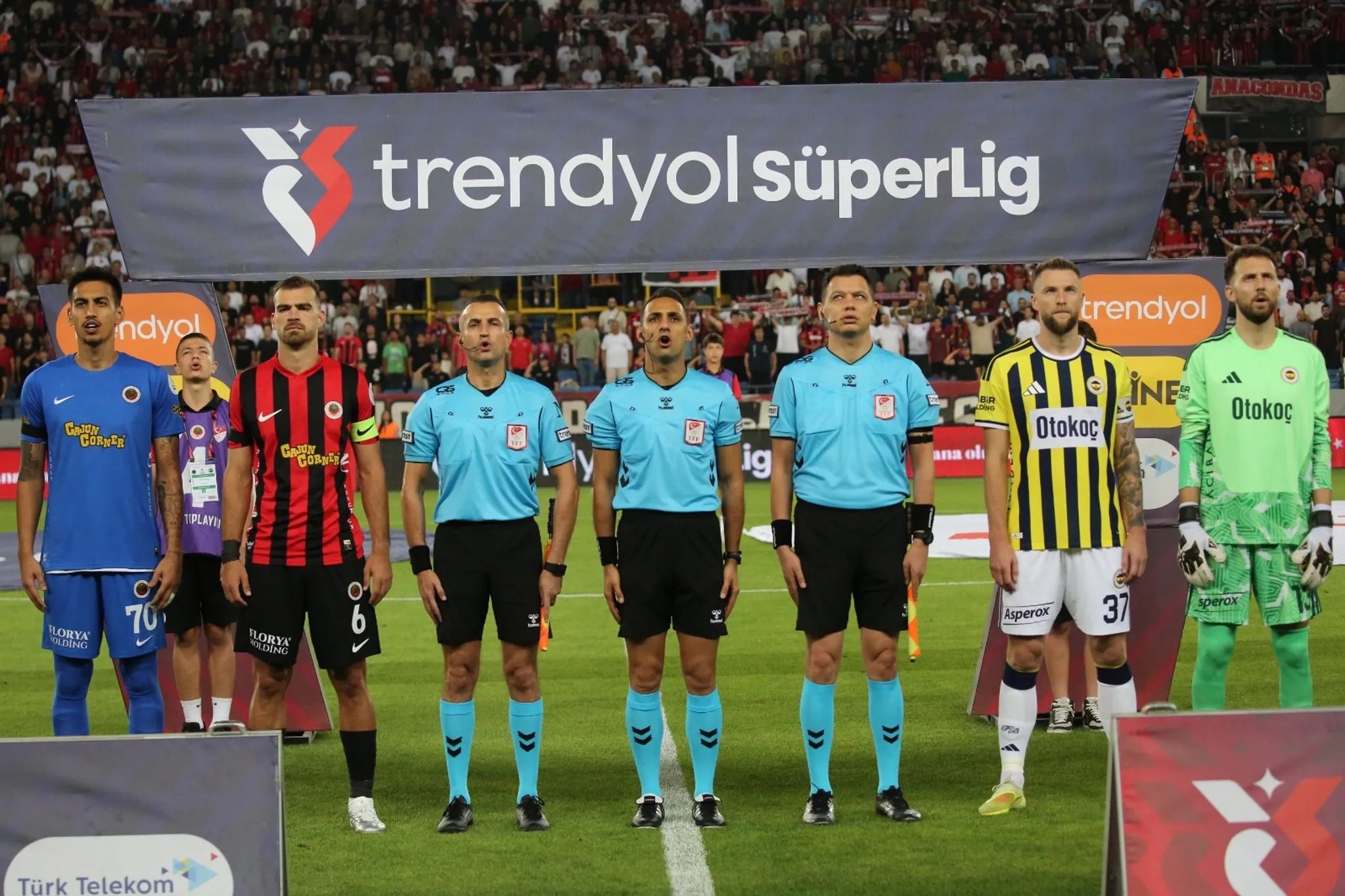 Ahmet Çakar Gençlerbirliği-Fenerbahçe maçındaki penaltı durumunu yorumladı! 7 ahmet cakar genclerbirligi fenerbahce macindaki penalti durumunu yorumladi 5 CTzWPKnA
