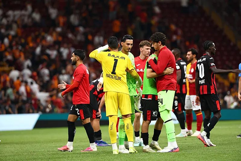 ahmet cakardan flas galatasaray arca corum fk maci yorumu 5 TMq9pczC