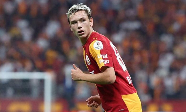 Aleksey Batrakov, Galatasaray formasıyla birinci resmi maçına çıktı 1 aleksey batrakov galatasaray formasiyla birinci resmi macina cikti BX1apTMg