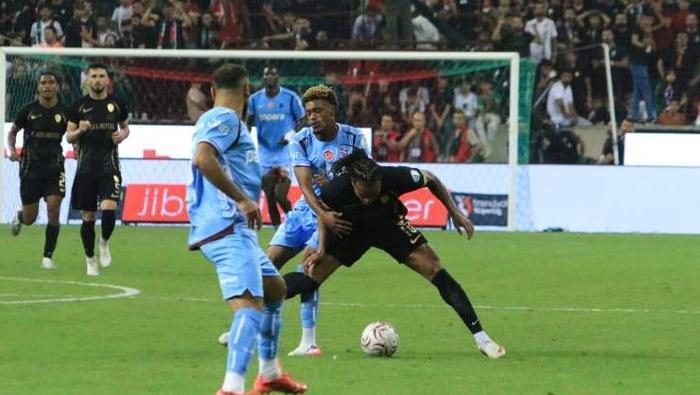 Amed yenilgisi sonrası Trabzonspor'a sert tenkitler: 'Zorlamayla olmuyor' | 'Tablo tesadüf değil' 2 amed yenilgisi sonrasi trabzonspora sert tenkitler zorlamayla olmuyor tablo tesaduf degil 0 hXNIN3Xw