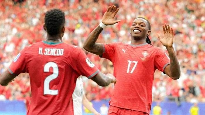 Amorim'den Rafa Leao açıklaması... 'Milan üzere bir kulüpte olduğu için şanslı' 6 amorimden rafa leao aciklamasi milan uzere bir kulupte oldugu icin sansli 4 vXsNhj3b