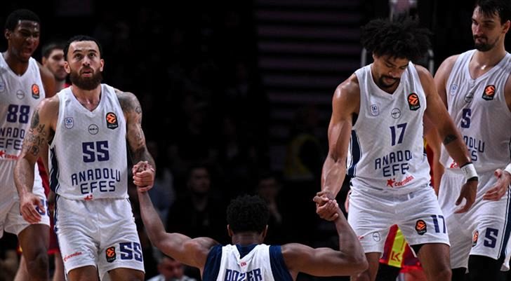 Anadolu Efes, Barcelona karşısına çıkıyor! 1 anadolu efes barcelona karsisina cikiyor ZvcsPHOK