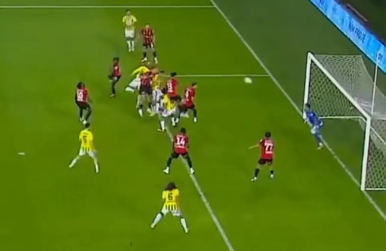 anderson talisca 2 sefer direge takildi 0 FM5YLQt6