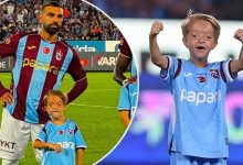 Anfield'dan Trabzon'a! Isaac Kearney Salah'ı yalnız bırakmadı 15 anfielddan trabzona isaac kearney salahi yalniz birakmadi iVuD7Lgd