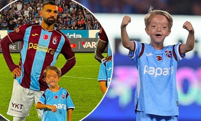 Anfield'dan Trabzon'a! Isaac Kearney Salah'ı yalnız bırakmadı 1 anfielddan trabzona isaac kearney salahi yalniz birakmadi iVuD7Lgd