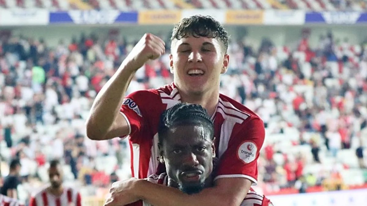 Antalyaspor Vanspor FK'yı 3 golle geçti! 4 antalyaspor vanspor fkyi 3 golle gecti Ns3ZXHnh