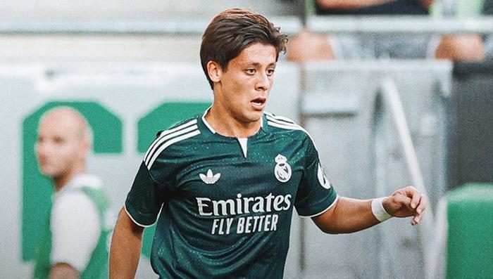 Arda Güler rakibini hayattan soğuttu, Bernardo Silva gözlerine inanamadı! Real Madrid'in yeni transferinden övgü... 7 arda guler rakibini hayattan soguttu bernardo silva gozlerine inanamadi real madridin yeni transferinden ovgu A8MsY1tF