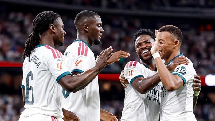 'Arda Güler'in 140 milyon Euro'luk bir sorunu var' Real Madrid'de yeni tartışma: Diomande geldi, işler değişti... 4 arda gulerin 140 milyon euroluk bir sorunu var real madridde yeni tartisma diomande geldi W9cnM9QD