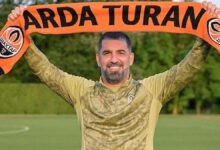 arda turandan dikkat ceken aciklamalar oyuncularim benim kardeslerim gibi cCGFr7Ej
