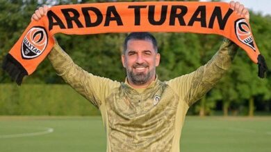 arda turandan dikkat ceken aciklamalar oyuncularim benim kardeslerim gibi cCGFr7Ej